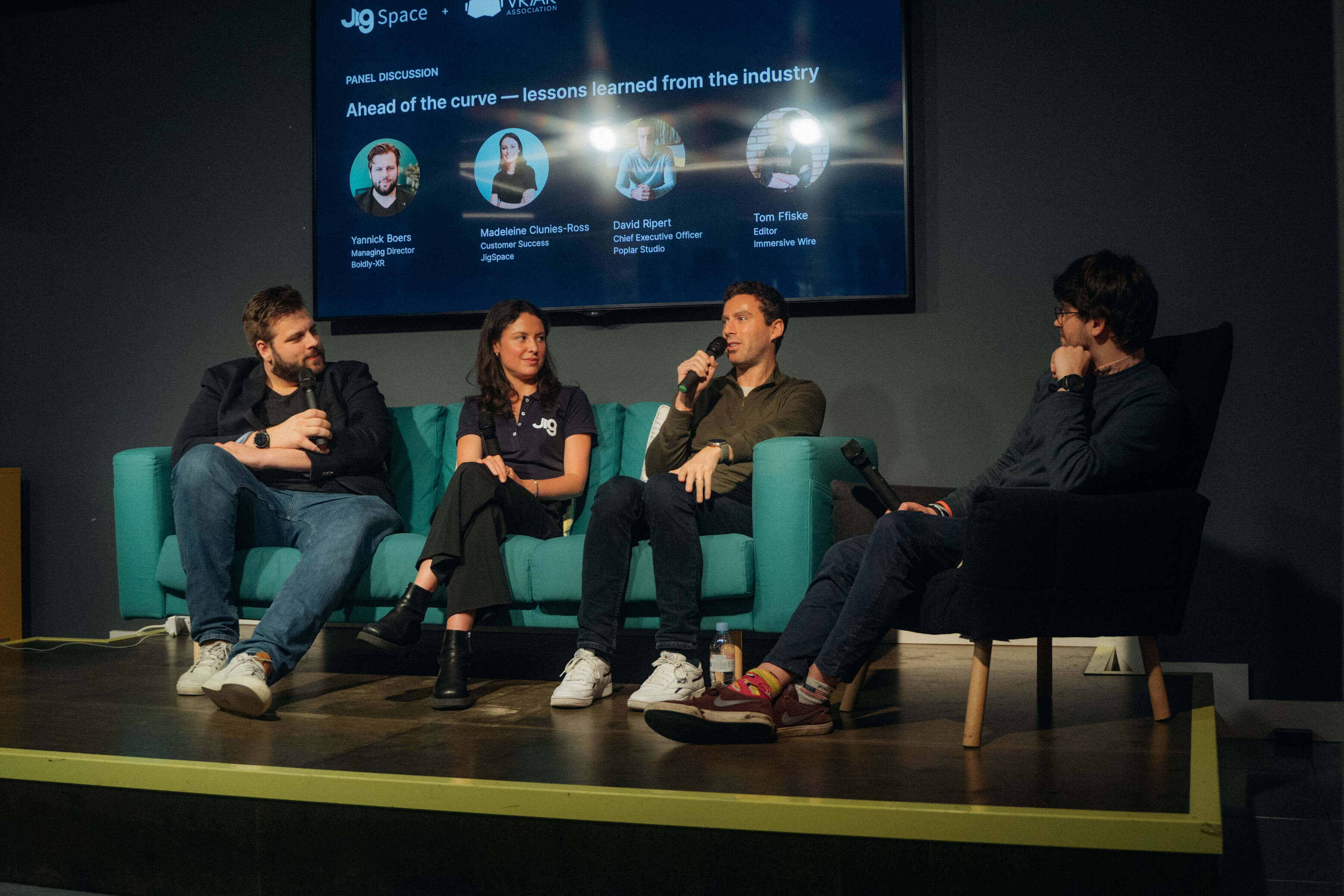 The panellist discussing about the key industry learnings in adopting to 3D and AR in their day to day